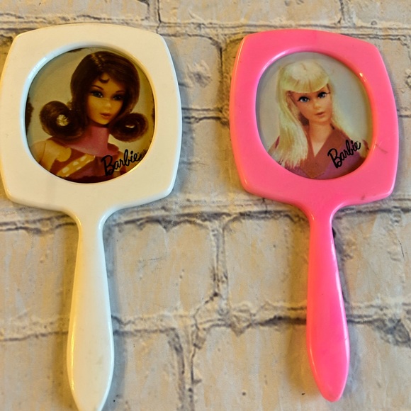 BARBIE (1960-70’S) PINK AND WHITE MIRRORS AND WHITE TRINKET BOXES FLORAL PATTERN - Picture 2 of 8